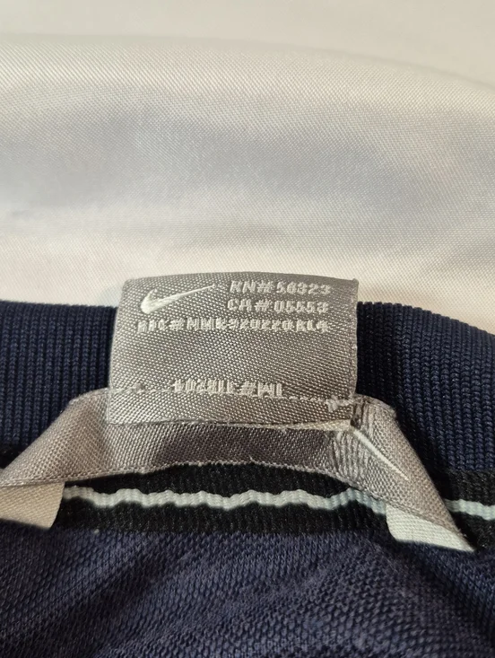 NWOT Nike Vintage Y2K Navy Blue Piping Center Swoosh V-Neck Performance Shirt L - Picture 2 of 9